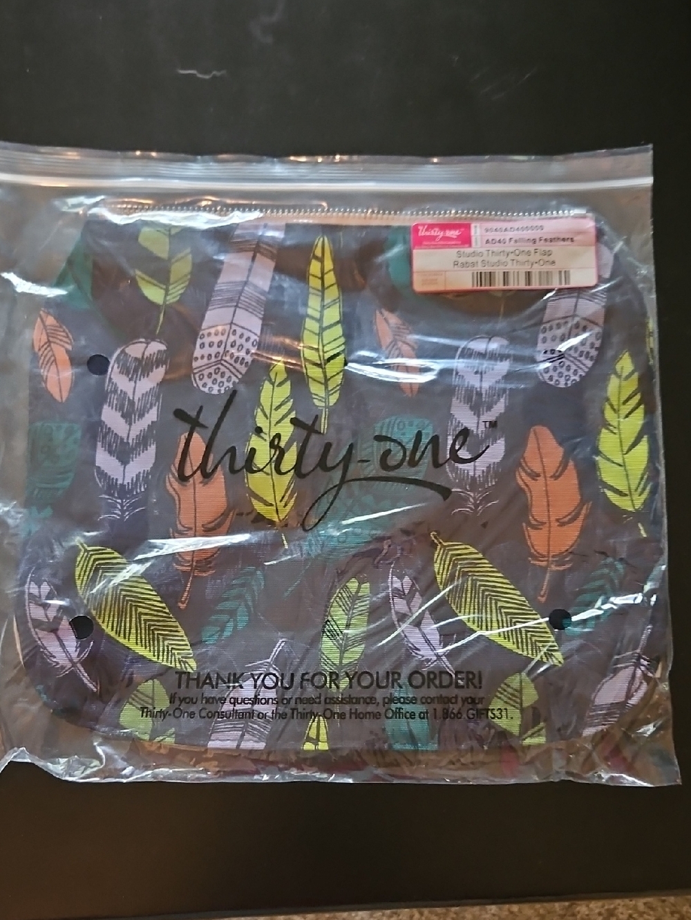 Studio thirty-one Falling Feather Print  Flap